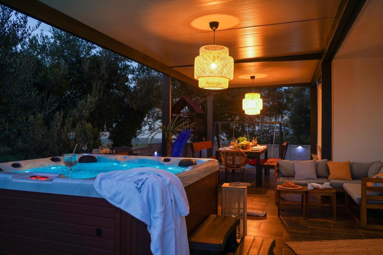Villa Suncica With Heated Pool, Jacuzzi And Bikes Near Zadar Sukošan Buitenkant foto