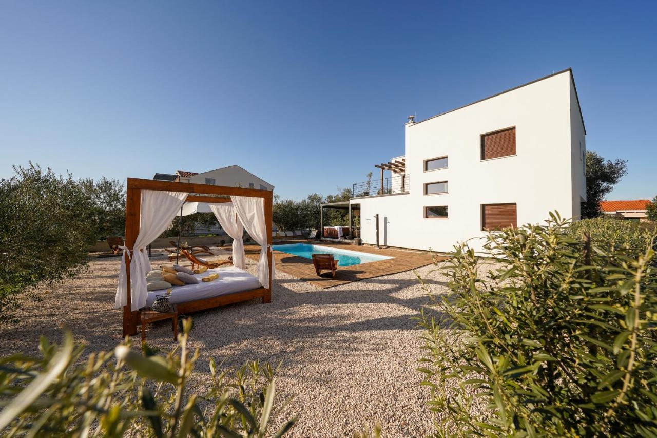 Villa Suncica With Heated Pool, Jacuzzi And Bikes Near Zadar Sukošan Buitenkant foto