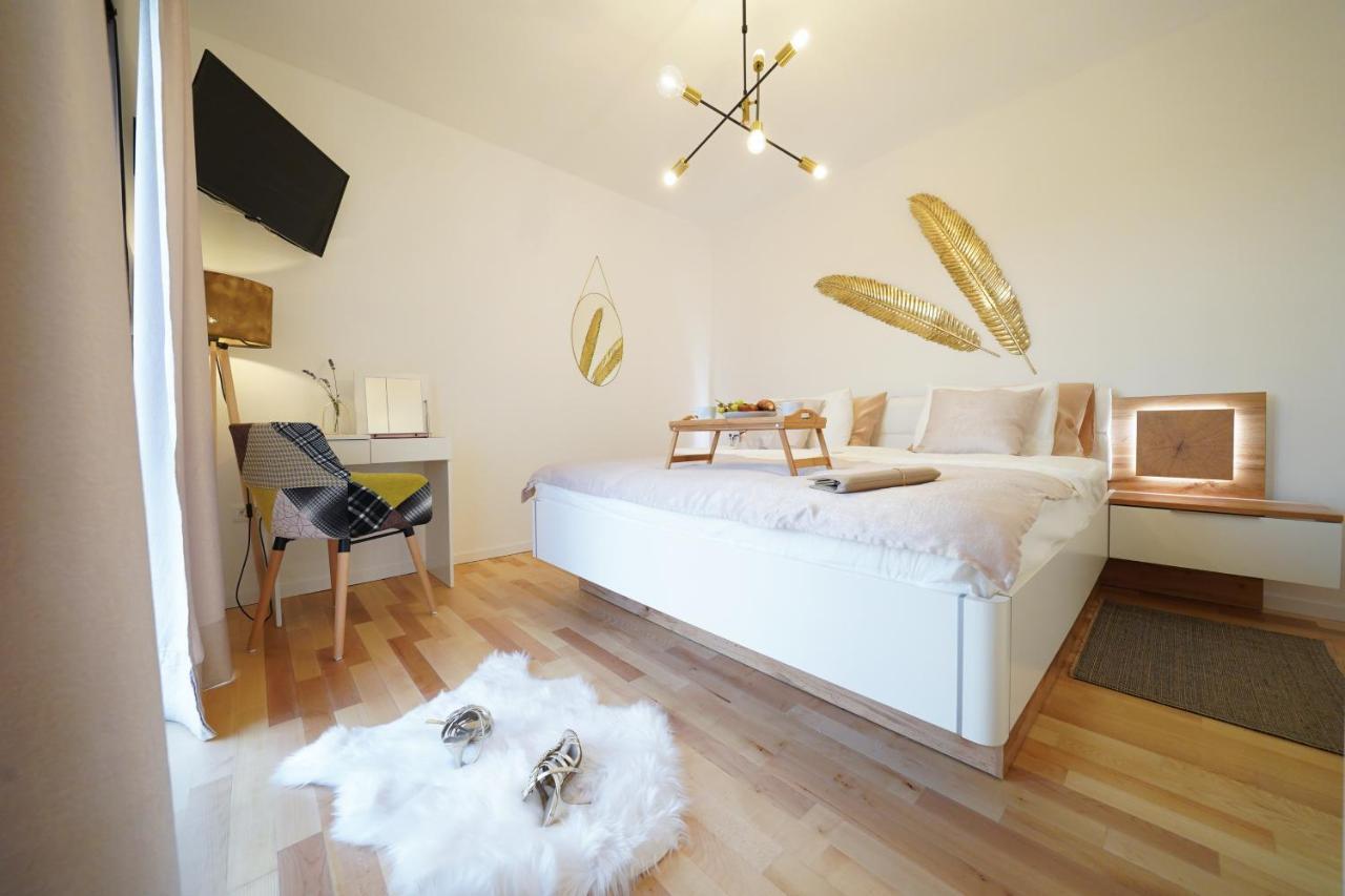 Villa Suncica With Heated Pool, Jacuzzi And Bikes Near Zadar Sukošan Buitenkant foto