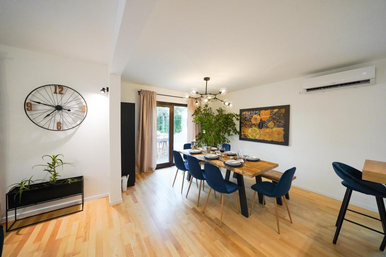 Villa Suncica With Heated Pool, Jacuzzi And Bikes Near Zadar Sukošan Buitenkant foto